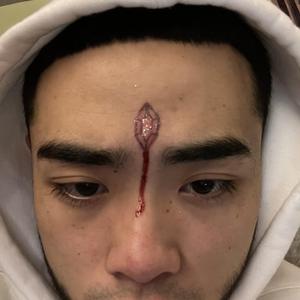 强行按在床上糟蹋视频
